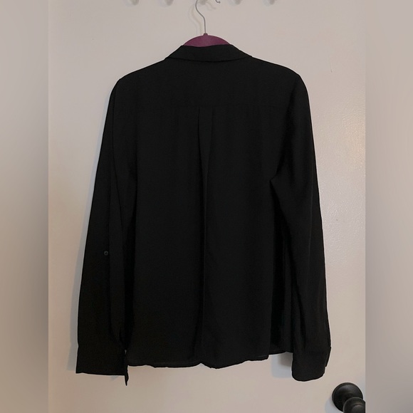 Women’s the Limited Chiffon Button Down Blouse - Picture 2 of 3